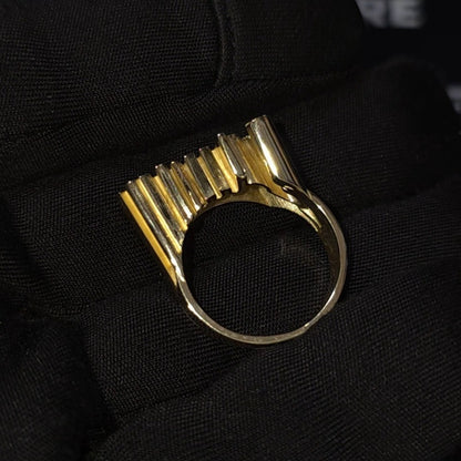 10K Name Ring 1/4 With Stone in first letter and tail